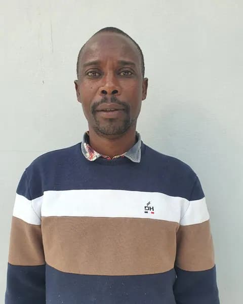 Portrait of Lloyd Mutayiwa